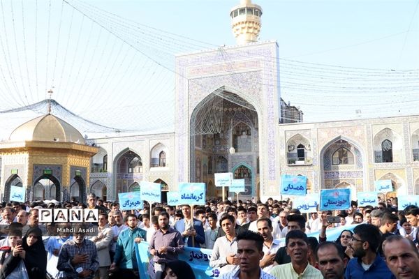 زیارت دسته جمعی دانش‌آموزان قرآنی سراسر کشور در حرم مطهر رضوی