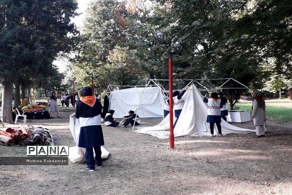 صبحگاه پیش‌ اردوی پیشتازان دختر سازمان دانش‌آموزی مازندران