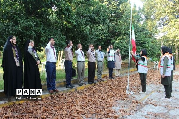 صبحگاه پیش‌ اردوی پیشتازان دختر سازمان دانش‌آموزی مازندران