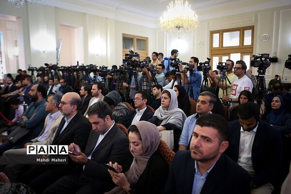 نشست خبری وزیر امور خارجه