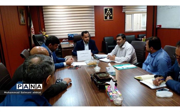 ۴۴ تولیدی معتبر پوشاک مدارس ناحیه یک را می دوزند