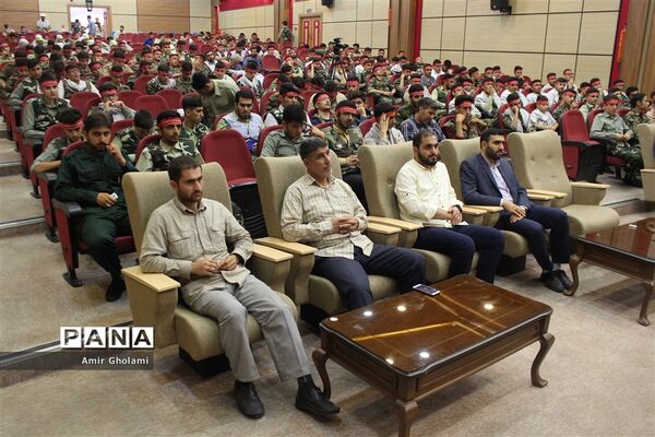 برگزاری یادواره شهدای دانش‌آموزی دردوره یاوران ولایت بسیج دانش‌آموزی استان تهران