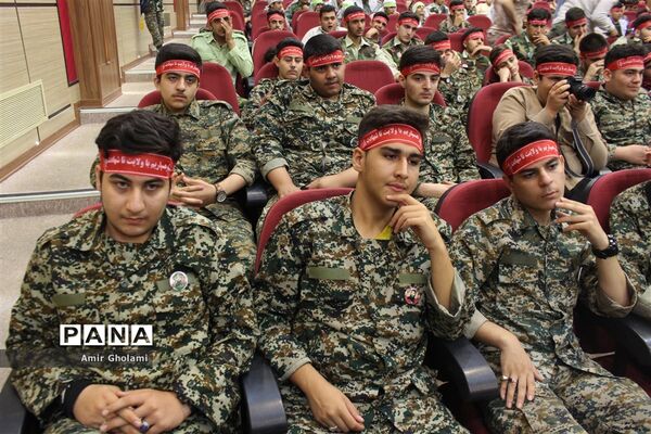 برگزاری یادواره شهدای دانش‌آموزی دردوره یاوران ولایت بسیج دانش‌آموزی استان تهران