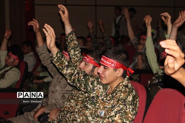 برگزاری یادواره شهدای دانش‌آموزی دردوره یاوران ولایت بسیج دانش‌آموزی استان تهران