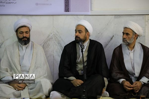 دیدار اعضای شورای جامع تبلیغ خراسان جنوبی با حجت الاسلام و المسلمین عبادی نماینده ولی فقیه در خراسان جنوبی