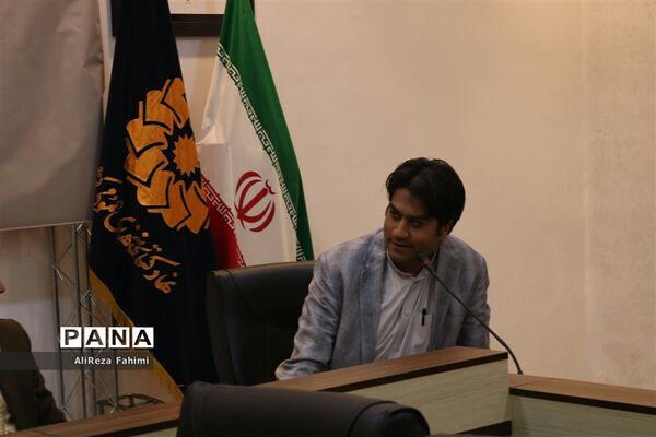 نشست کتابخوان تخصصی رسانه