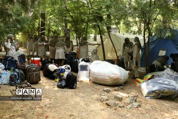 استقرار دانش‌آموزان پیشتاز اردوی ملی دختران در اردوگاه باهنر