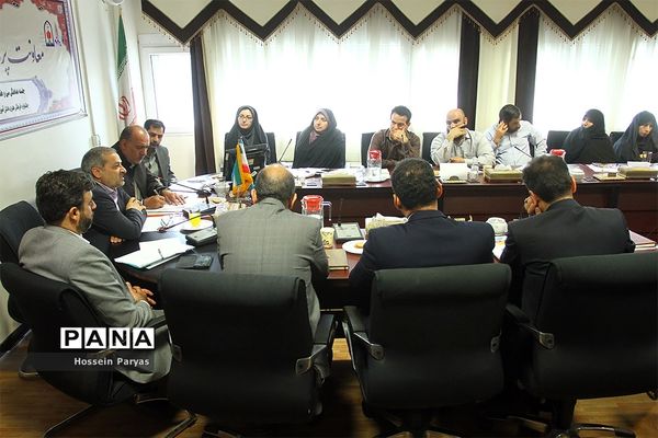 جلسه هماهنگی سی و هفتمین جشنواره فرهنگی هنری دانش‌آموزان