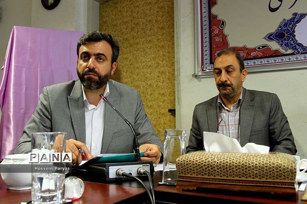 جلسه هماهنگی سی و هفتمین جشنواره فرهنگی هنری دانش‌آموزان