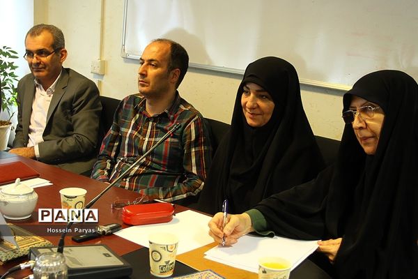 جلسه هماهنگی سی و هفتمین جشنواره فرهنگی هنری دانش‌آموزان