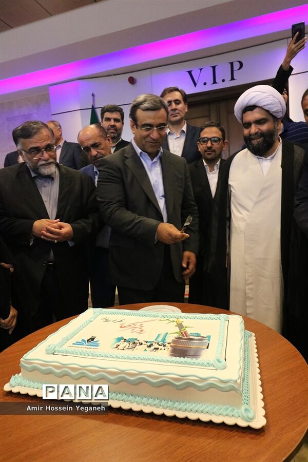 مراسم بزرگداشت روز خبرنگار در کیش
