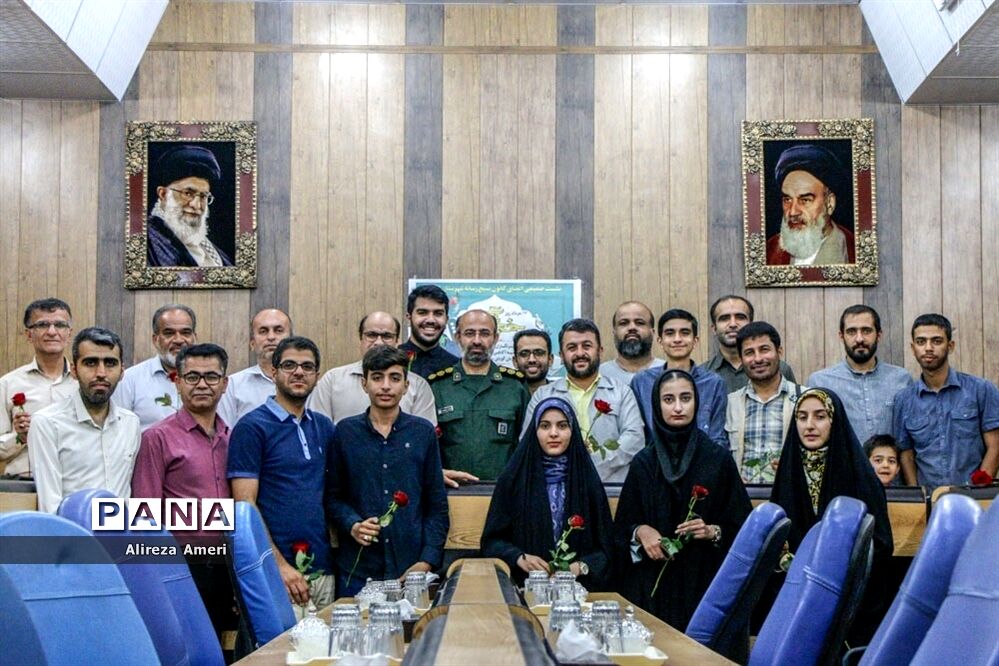 نشست صمیمی فرمانده سپاه لامرد با خبرنگاران