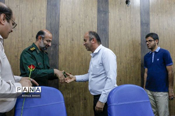 نشست صمیمی فرمانده سپاه لامرد با خبرنگاران