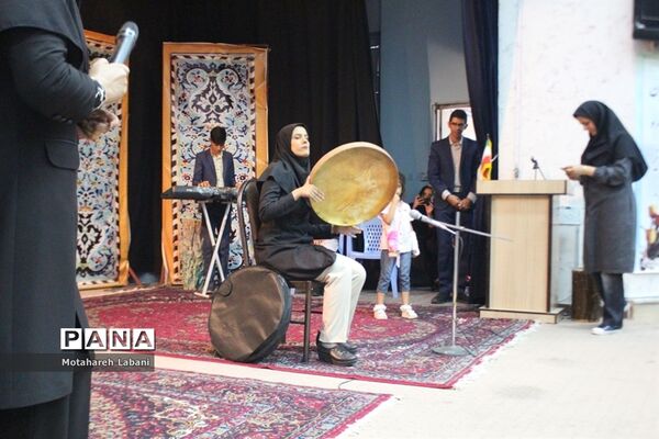 اختتامیه کلاس‌های تابستانه دختران در کانون شهید مطهری