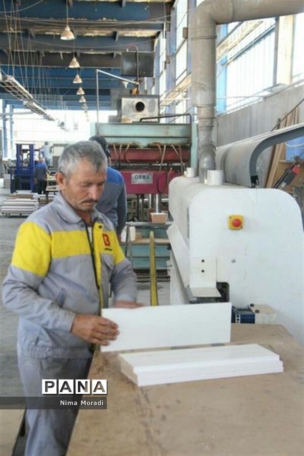 بازدید خبرنگاران از کارگاه‌های شرکت شهرک‌های صنعتی استان خراسان شمالی