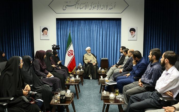 ایجاد اشتغال و تثبیت شغل‌های ناپایدار با جدیت دنبال شود