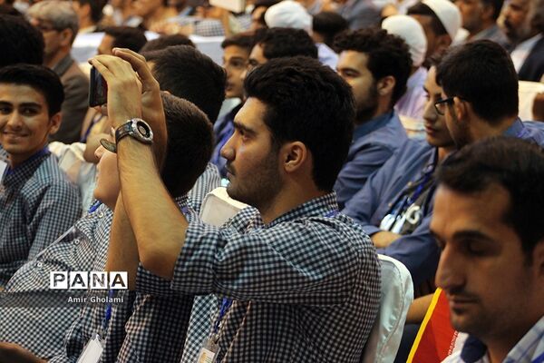 آیین اختتامیه سی‌و‌هفتمین جشنواره فرهنگی  هنری پسران سراسر کشور