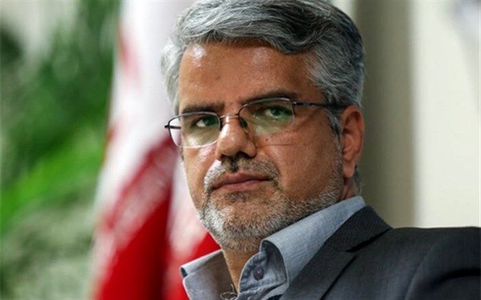 کنایه محمود صادقی به سفیر انگلیس درباره نفتکش گریس ۱ و برجام