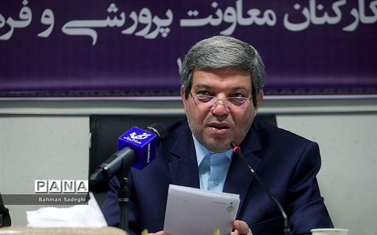 سرپرست وزارت آموزش و پرورش با اشاره به تعدد شرکت‌کنندگان در کنکور تجربی: کمتر از یک درصد به آرزوی رشته شغلی خود می‌رسند