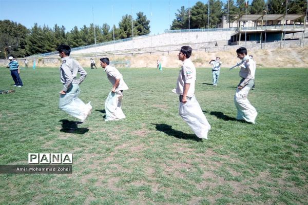 حضور پیشتازان پسر استان همدان در اردو ملی نیشابور