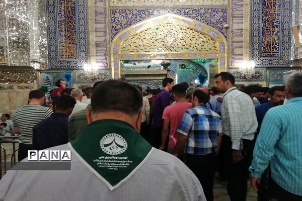 حضور دانش‌آموزان پیشتاز پسر سراسر کشور در حرم مطهر رضوی