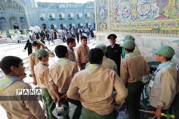 حضور دانش‌آموزان پیشتاز پسر سراسر کشور در حرم مطهر رضوی