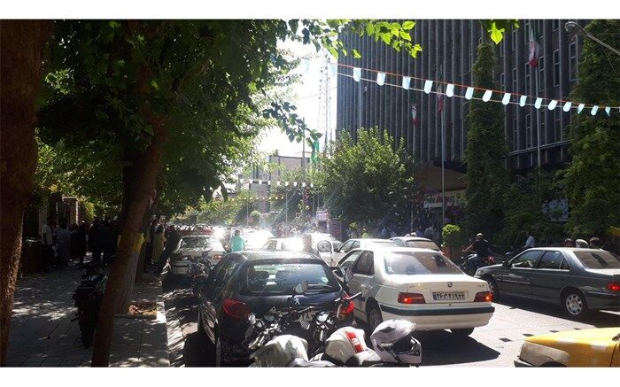 تجمع دوستداران حیوانات در مقابل شهرداری تهران