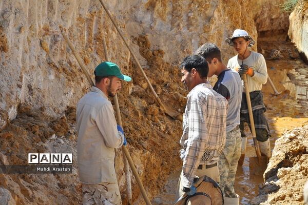 بازدید مسئولان از اردوی جهادی دانشجویان شهرستان خوسف