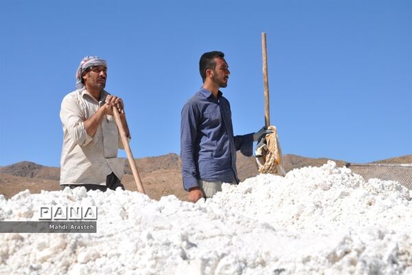 بازدید مسئولان از اردوی جهادی دانشجویان شهرستان خوسف