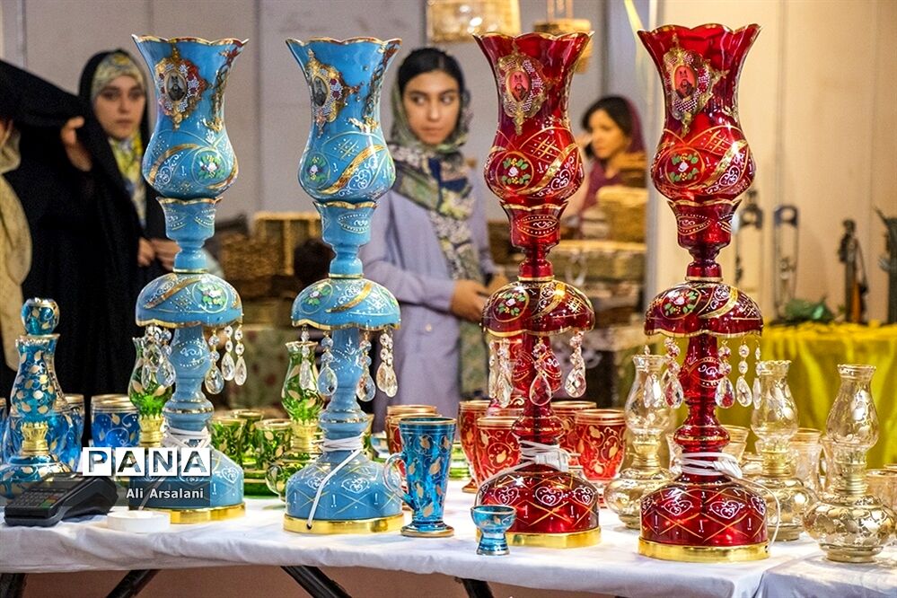 دومین جشنواره ملی گردشگری و صنایع دستی در ارومیه