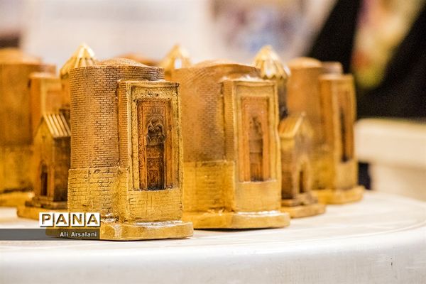 دومین جشنواره ملی گردشگری و صنایع دستی در ارومیه-۲