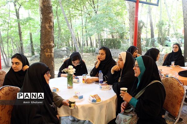 پذیرش برگزیدگان سی و هفتمین جشنواره فرهنگی هنری دختران سراسر کشور