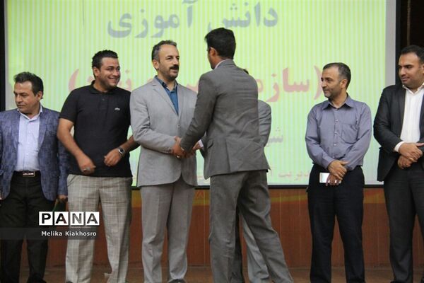 اولین همایش سمن‌های دانش‌آموزی در محمودآباد