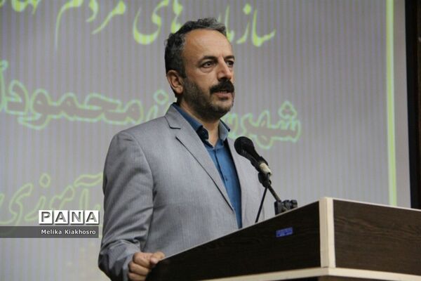 اولین همایش سمن‌های دانش‌آموزی در محمودآباد