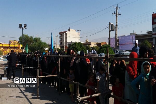 توزیع 5000 طعام به مناسبت عید ولایت در شهرستان کازرون