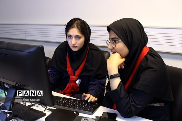 اولین روز از رقابت‌های سی و هفتمین جشنواره فرهنگی و هنری دختران سراسر کشور