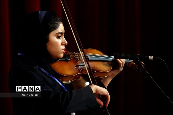 اولین روز از رقابت‌های سی و هفتمین جشنواره فرهنگی و هنری دختران سراسر کشور