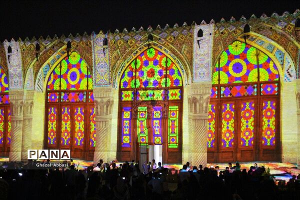 روایتگری نور بر دیواره‌های ارگ کریمخان زند