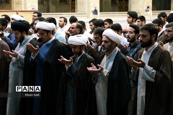 مراسم عمامه‌گذاری 280 طلبه خراسان