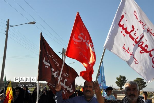 حرکت کاروان شادی غدیر در شهرستان خوسف