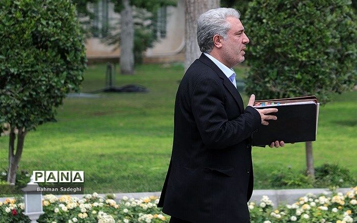 مونسان سرپرست وزارتخانه میراث فرهنگی و گردشگری شد