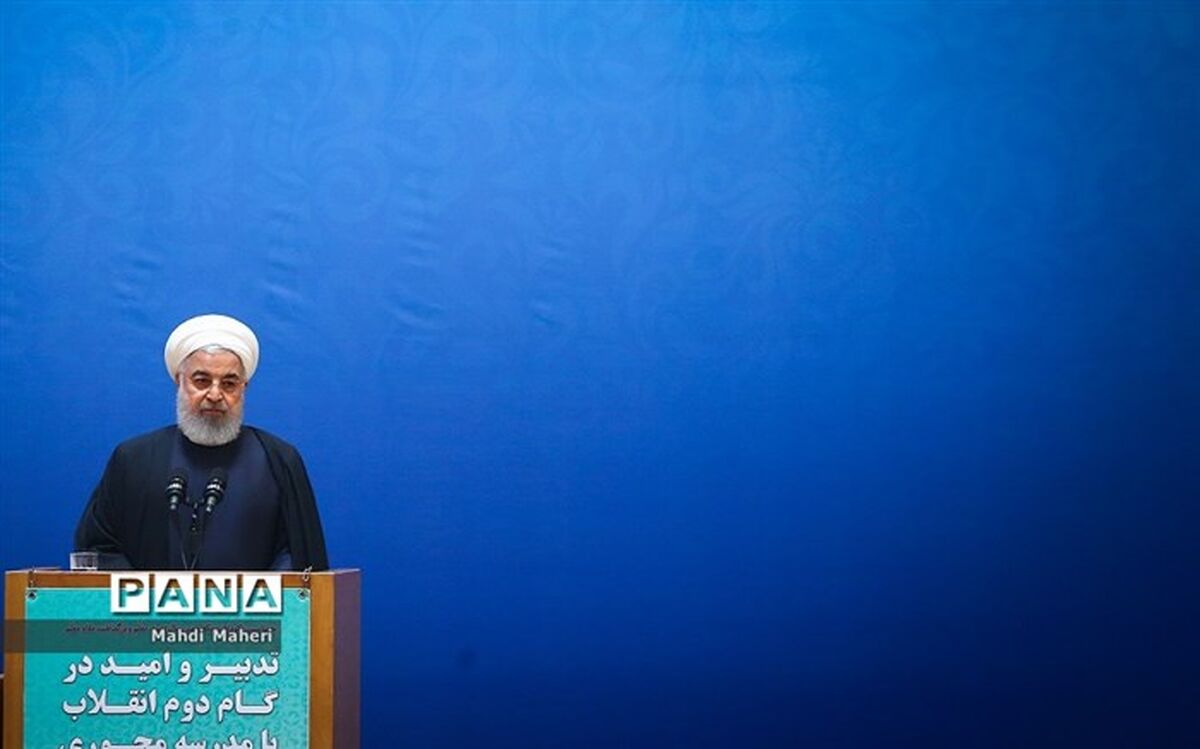 روحانی: باید مصرف بی‌رویه بنزین را کاهش دهیم