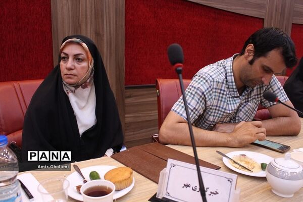 نشست مدیرکل آموزش و پرورش شهرستان‌های استان تهران با اصحاب رسانه