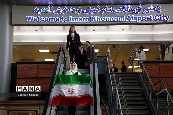 استقبال از مدال‌آوران تیم ملی المپیاد نجوم و اخترفیزیک
