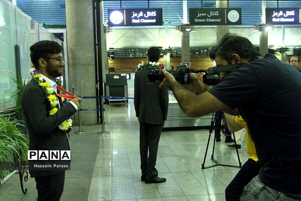 استقبال از مدال‌آوران سی و یکمین المپیادجهانی کامپیوتر