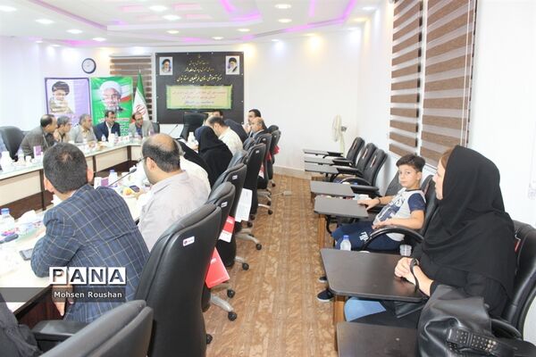 نشست شورای معاونان آموزش و پرورش استان بوشهر با خبرنگاران