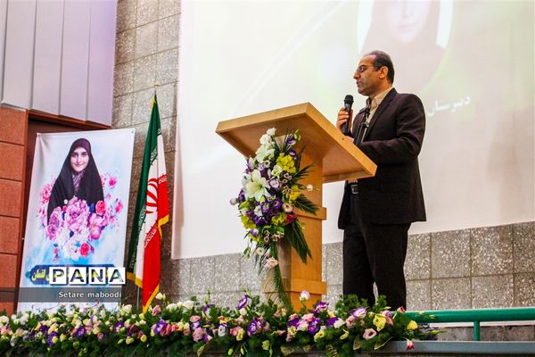 قدردانی رتبه چهارم کنکور ٩٨ از معلمان خود