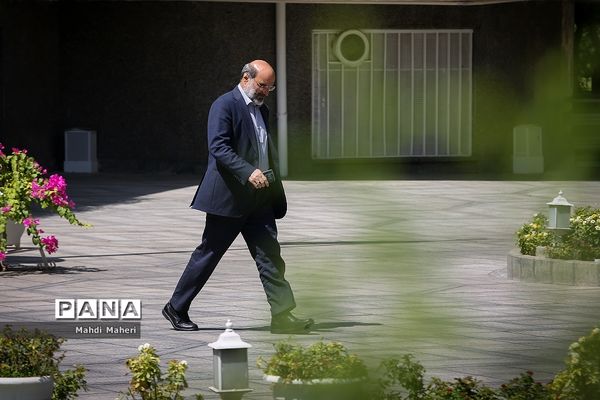 در حاشیه جلسه هیئت دولت