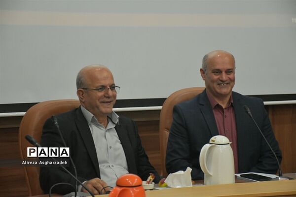 نشست مجمع نمایندگان مازندران با روسای دانشگاه‌های استان