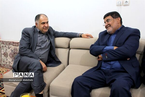دیدار معاون مطبوعاتی وزارت فرهنگ با پیشکسوت مدیر خبرگزاری ایرنا بوشهر